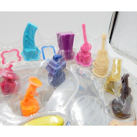 B. Toys Battat Symphony Musical Toy Orchestra For Kids Classical Music - Picture 4 of 15